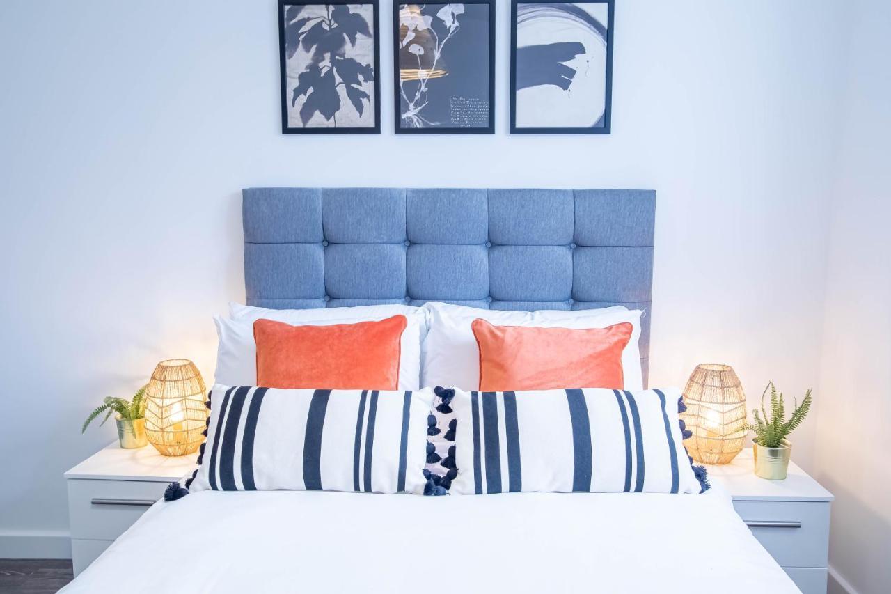 Luxury Apartments Available Next To Train Station - The Wallgate Apartments Wigan - Free Parking Kültér fotó