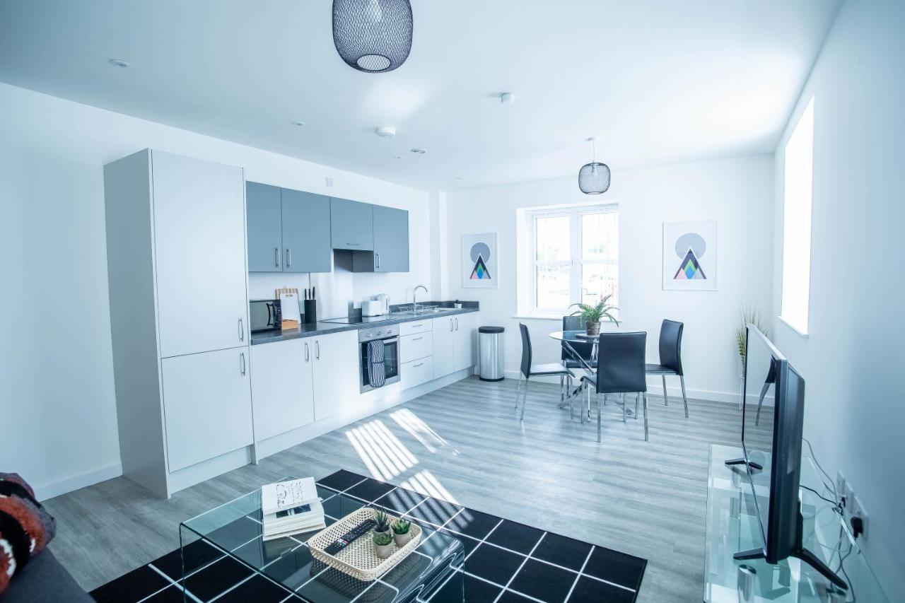 Luxury Apartments Available Next To Train Station - The Wallgate Apartments Wigan - Free Parking Kültér fotó