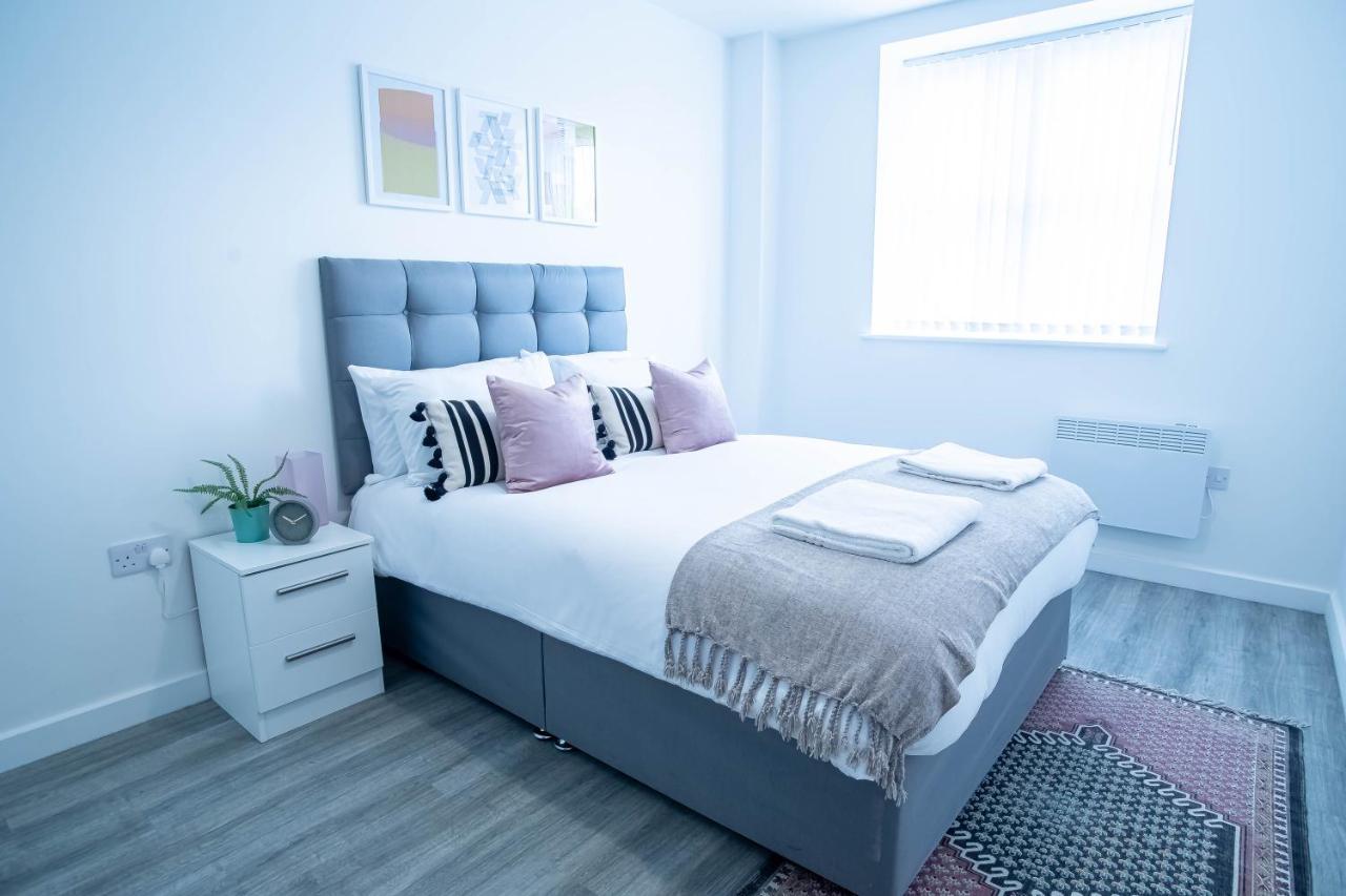 Luxury Apartments Available Next To Train Station - The Wallgate Apartments Wigan - Free Parking Kültér fotó