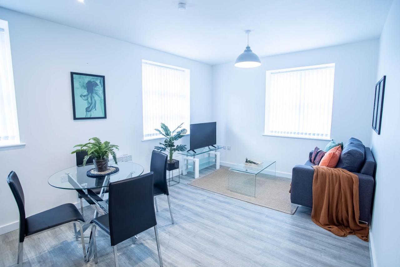 Luxury Apartments Available Next To Train Station - The Wallgate Apartments Wigan - Free Parking Kültér fotó